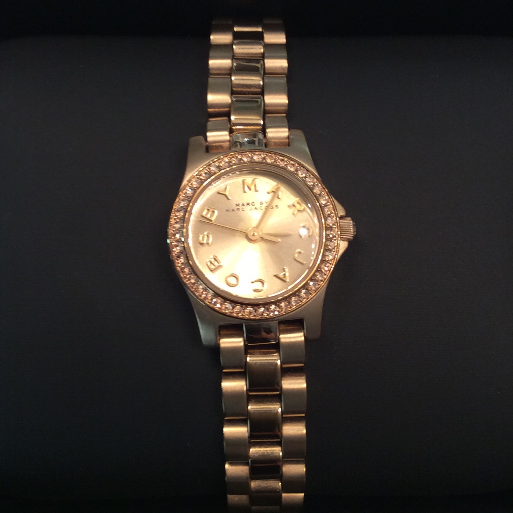 Marc Jacobs Le Petite Gold